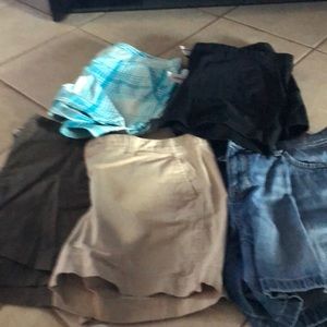 5 pairs Old Navy Shorts Size 14